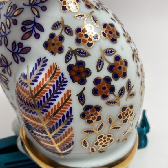 Vintage Cat Figurine Japanese Imari Neko Floral Hand painted Porcelain Decor - Picture 7 of 8